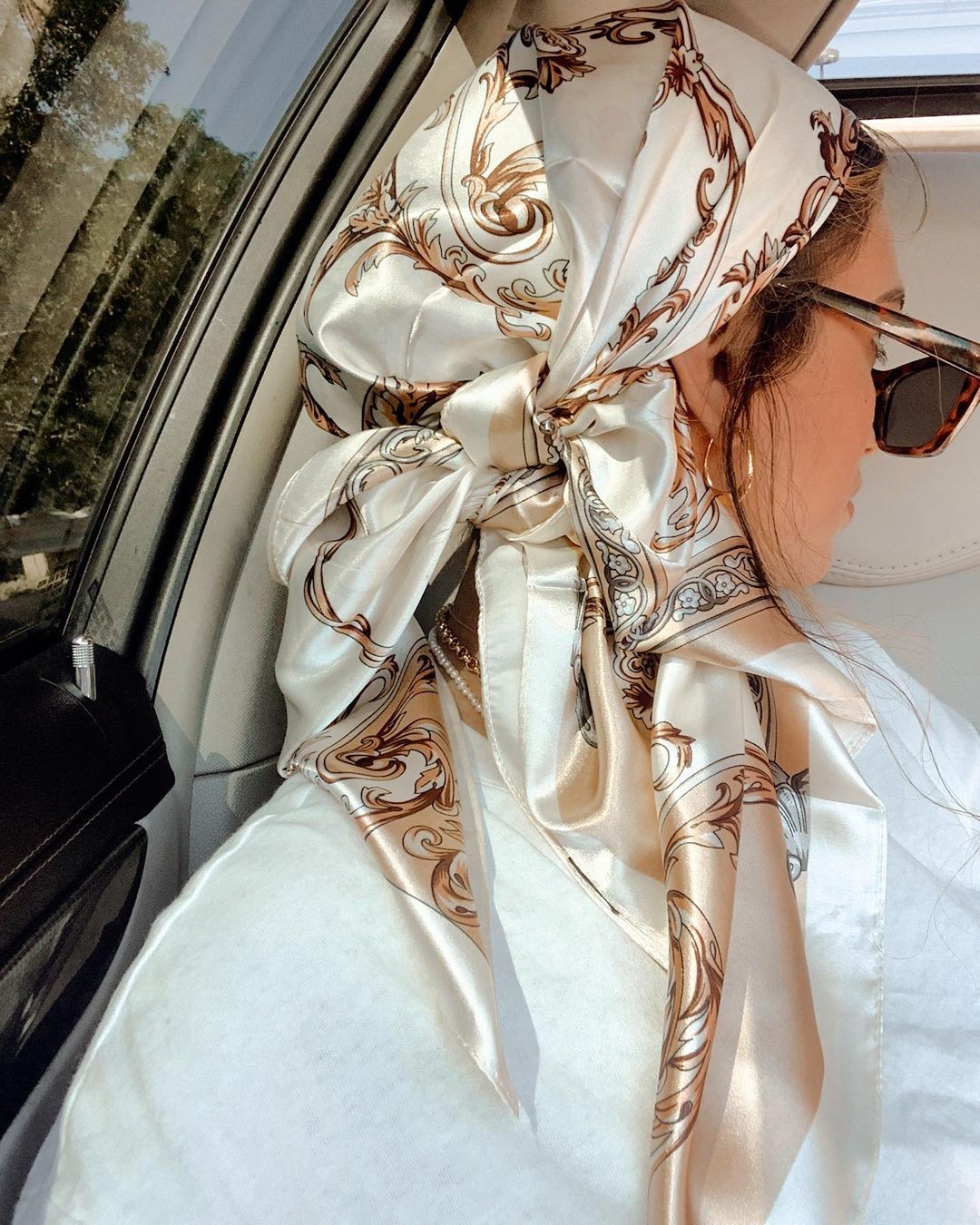 Face Scarf Mask - Syal Persegi Satin Jilbab Muslim Wanita