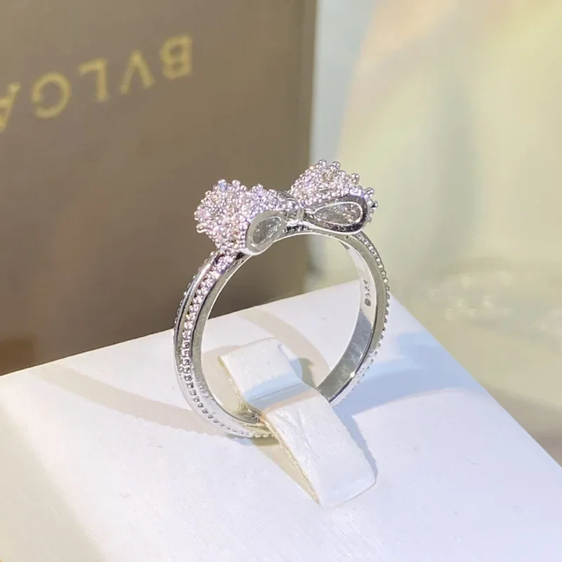 Tie Clip Silver - Cincin Busur Mewah dengan Cincin Jari