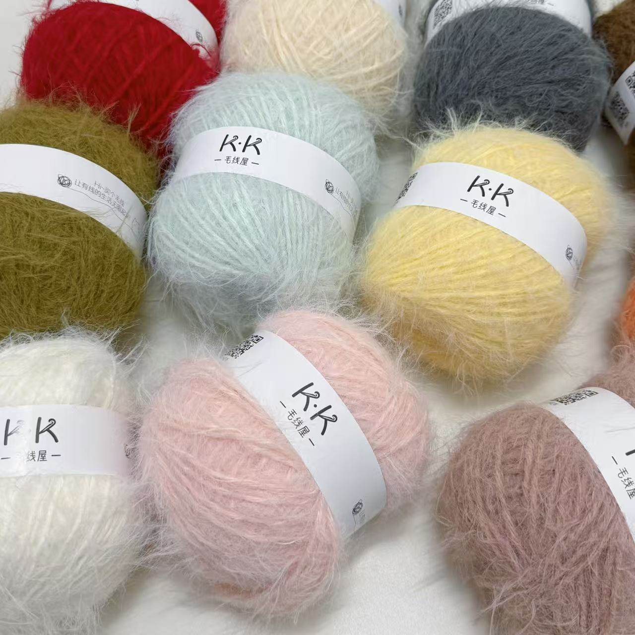 1 Tas Besar Berisi 2 Gulungan  - Woven Scarf Blanket ulasan dan harga