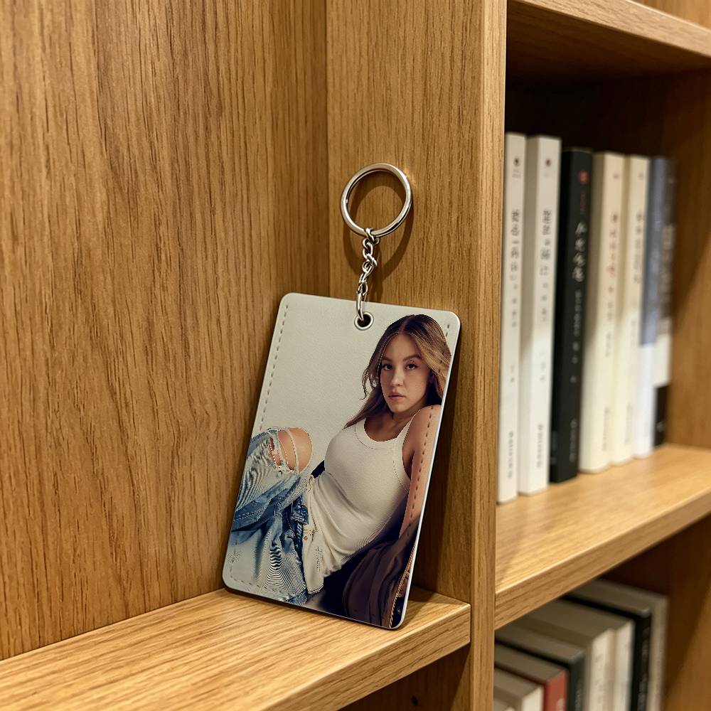 Sobeautiful S-Sydney Sweeney T - Lanyard Badge Holder ulasan dan harga