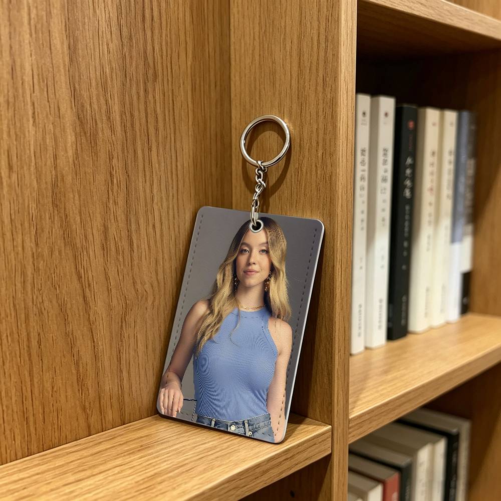 Sobeautiful S-Sydney Sweeney T - Lanyard Badge Holder ulasan dan harga